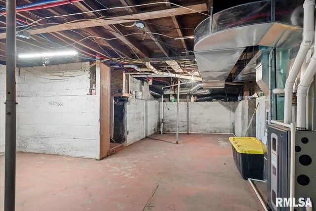 $216,500 | 1924 Cedar Street, Jacksonville, IL 62650