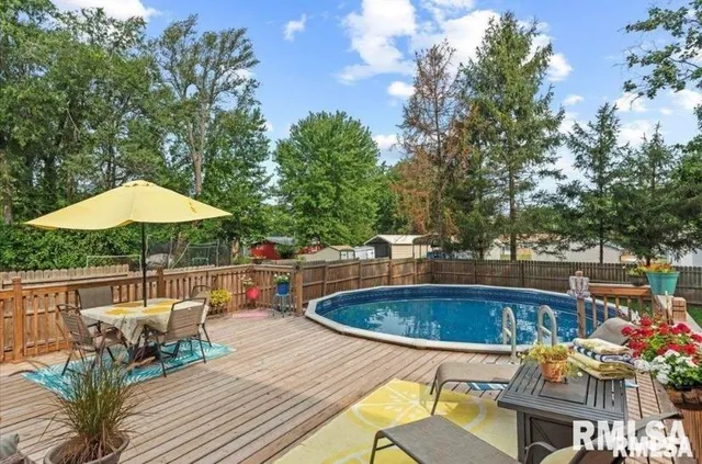 $216,500 | 1924 Cedar Street, Jacksonville, IL 62650