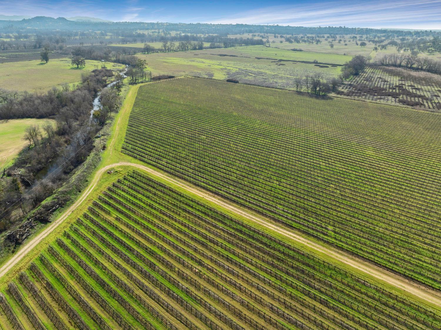 3270 Jackson Valley Road Ione, CA 95640 - Photo 27 of 34 a view of an ocean from a balcony