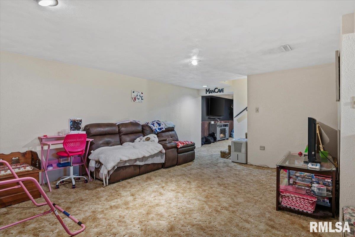 49 Etherton Lane Springfield, IL 62712 - Photo 40 of 52