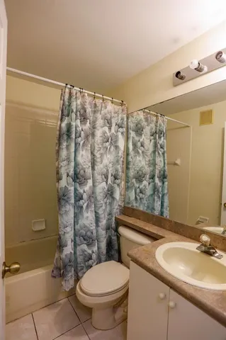 $306,000 | 4149 Northwest 67th Terrace, Unit 4149, Lauderhill, FL 33319