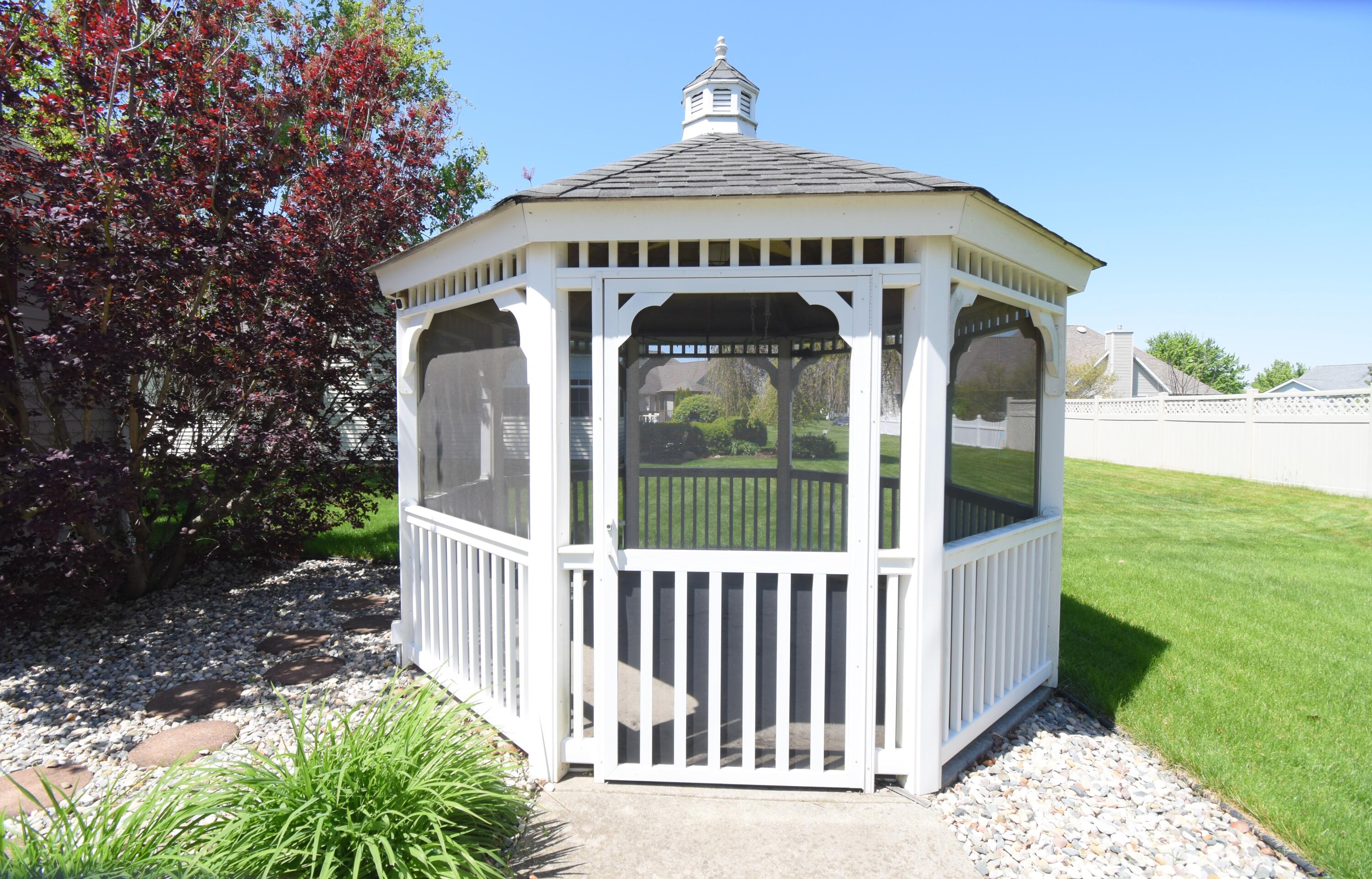 522 Pheasant Run Rensselaer, IN 47978 - Photo 12 of 55 a view of a entrance gate of the house