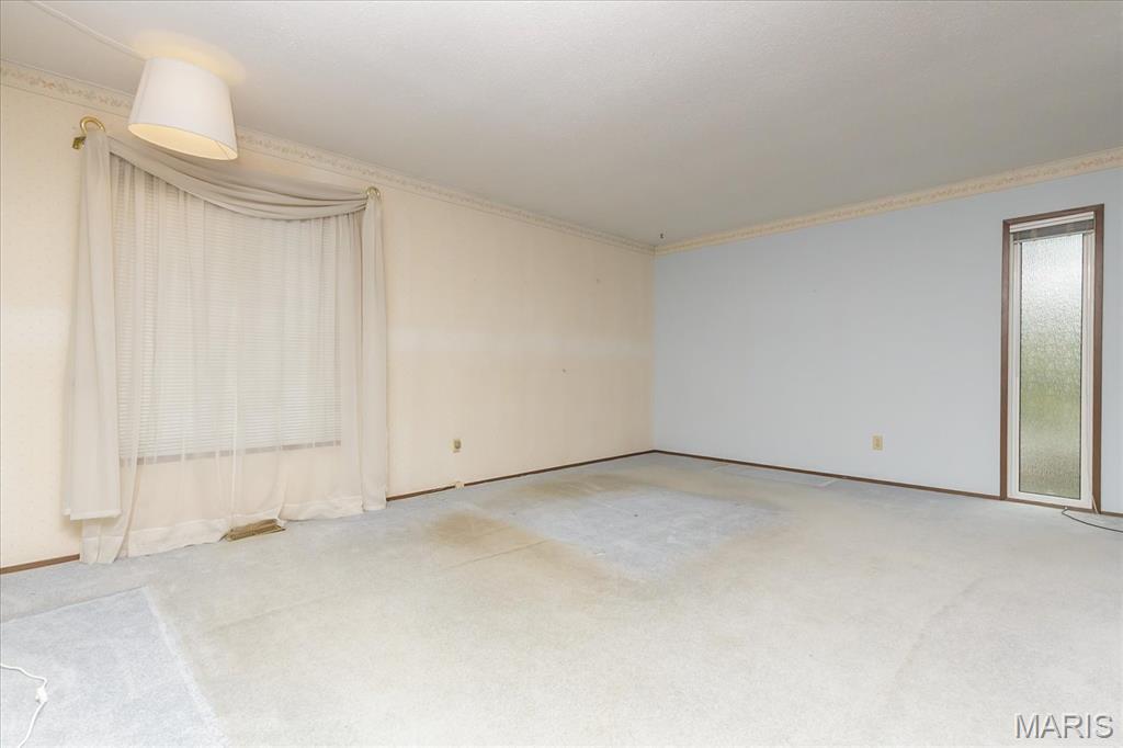 11863 Brookington Drive Bridgeton, MO 63044 - Photo 12 of 35 Gallery Image 12