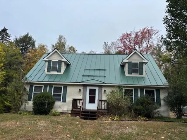 $2,750 | 15 Kelley Street, Newbury, NH 03255