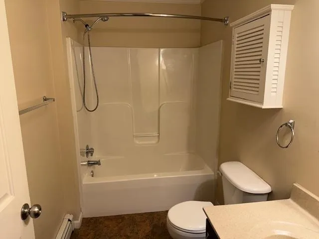 $2,750 | 15 Kelley Street, Newbury, NH 03255