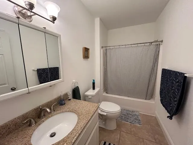 $2,750 | 15 Kelley Street, Newbury, NH 03255