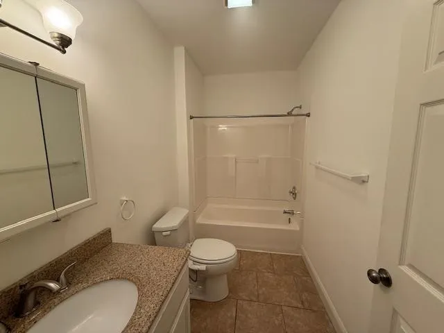 $2,750 | 15 Kelley Street, Newbury, NH 03255