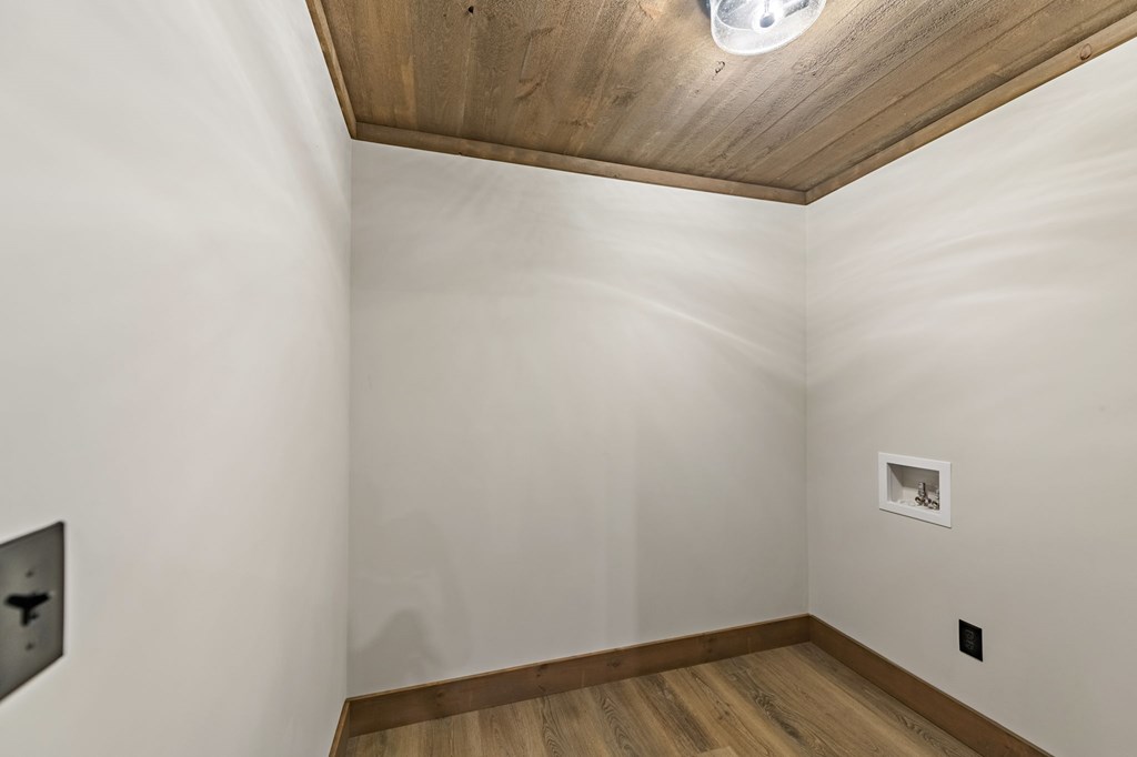 570 Cabin Trail Blue Ridge, GA 30513 - Photo 40 of 53 a view of a small space