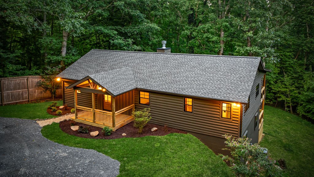 570 Cabin Trail Blue Ridge, GA 30513 - Photo 5 of 53 a view of a house with a yard