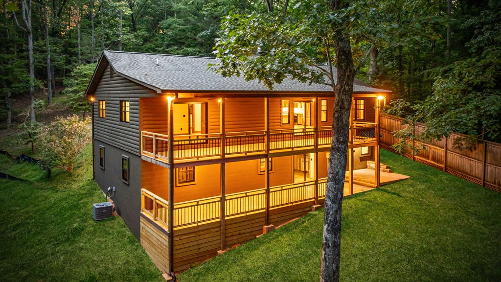 570 Cabin Trail Blue Ridge, GA 30513 - Photo 10 of 53 a view of outdoor space and yard
