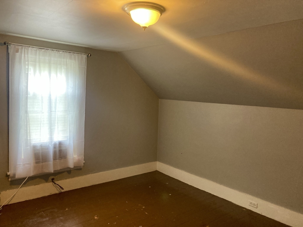 19 Eton Street Springfield, MA 01108 - Photo 21 of 39