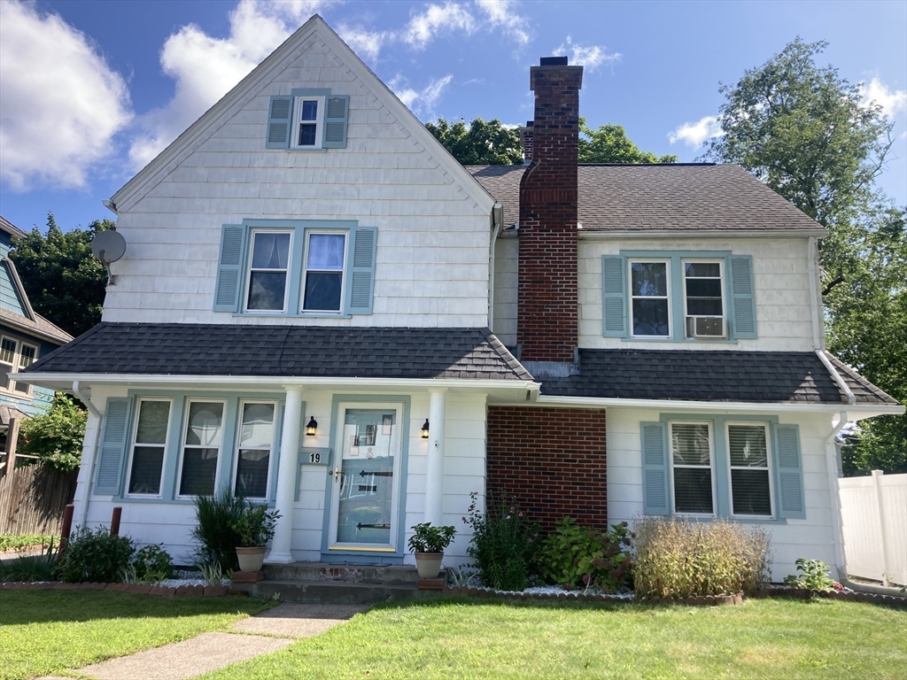 19 Eton Street Springfield, MA 01108 - Photo 36 of 39