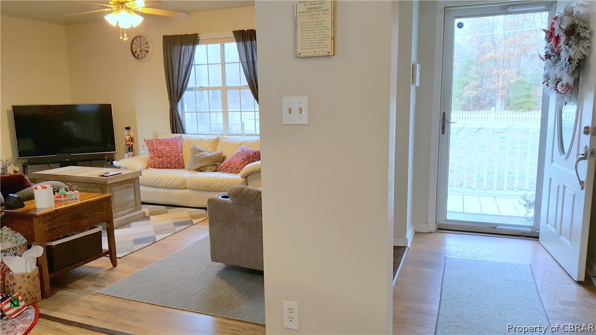 9342 Marlfield Road Gloucester, VA 23061 - Photo 14 of 20 Gallery Image 14