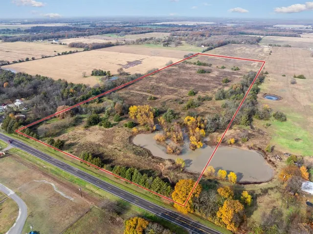 a view of an ocean beach