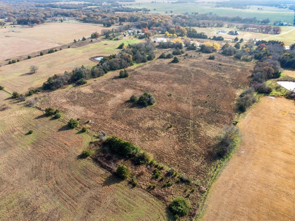 3600 East Fm 1396 Ivanhoe, TX 75447 - Photo 33 of 37 a view of a road with an ocean view