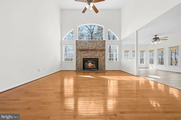 $949,900 | 17988 Swans Creek Lane, Dumfries, VA 22026