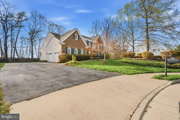 $949,900 | 17988 Swans Creek Lane, Dumfries, VA 22026