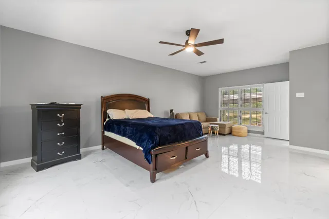 $750,000 | 22405 Augusta Lane, Point Blank, TX 77364