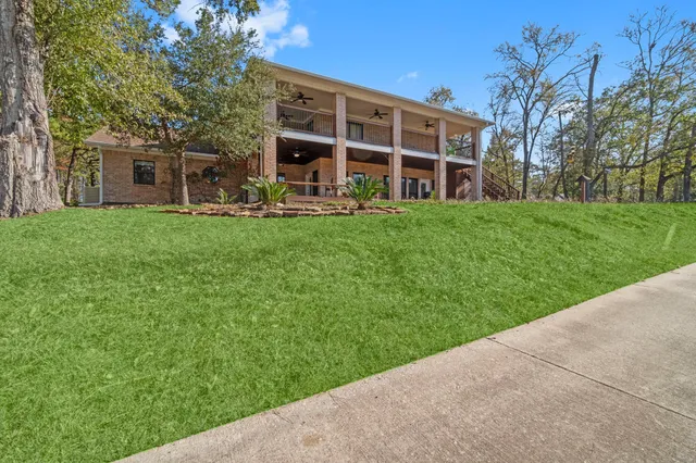 $750,000 | 22405 Augusta Lane, Point Blank, TX 77364