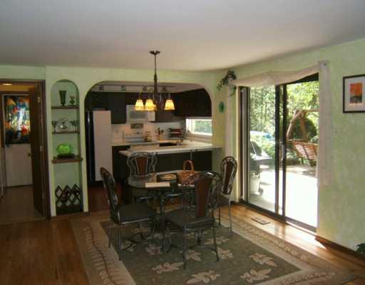 142 Tyler Road Pittsburgh, PA 15237 - Photo 3 of 8 Dining Room.