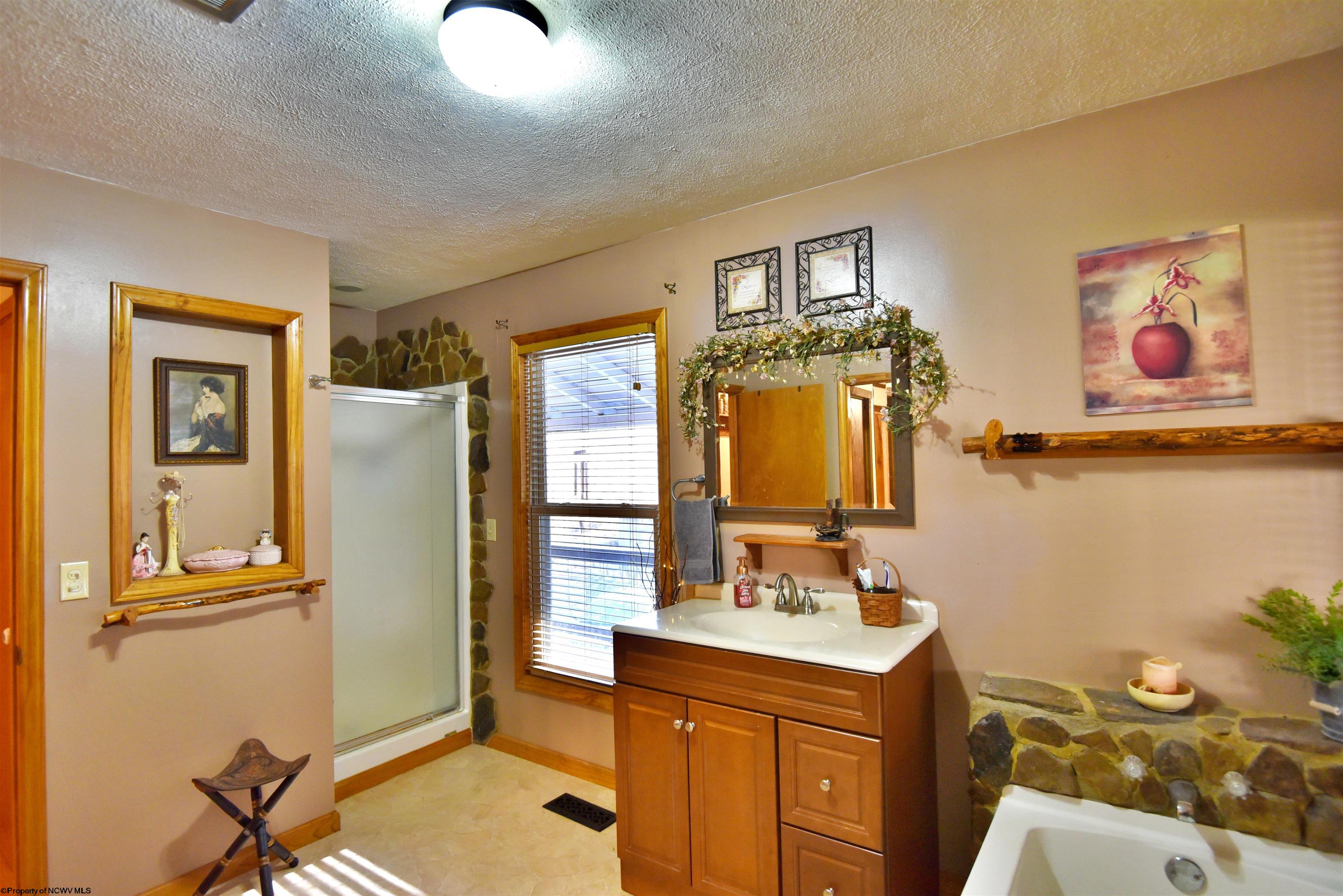 1094 Traugh Fork Road Salem, WV 26426 - Photo 11 of 25 Gallery Image 11
