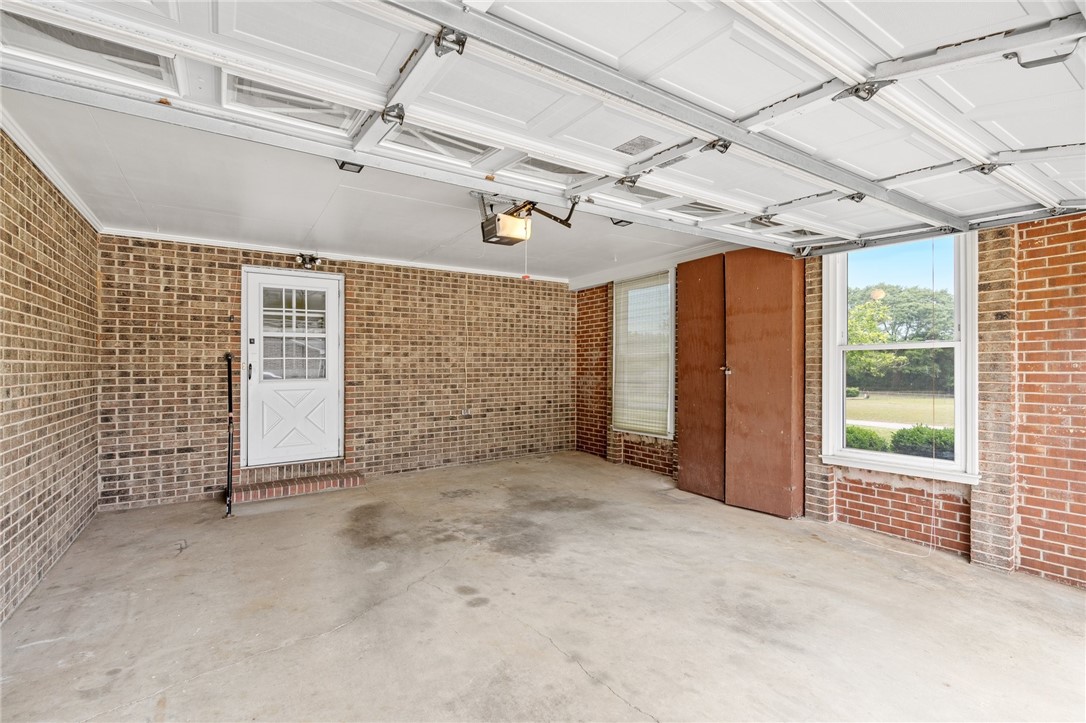 205 Greenland Road Anderson, SC 29626 - Photo 19 of 27