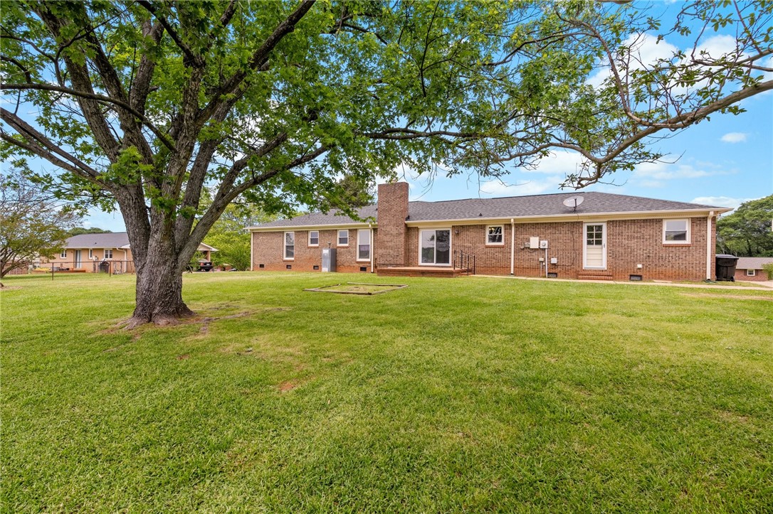 205 Greenland Road Anderson, SC 29626 - Photo 22 of 27