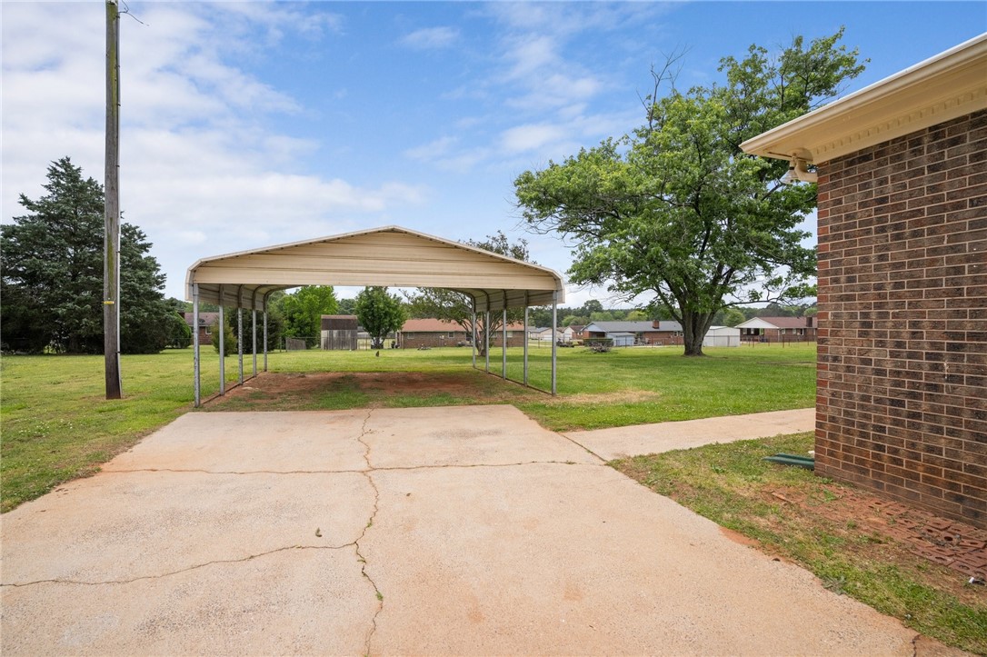 205 Greenland Road Anderson, SC 29626 - Photo 24 of 27