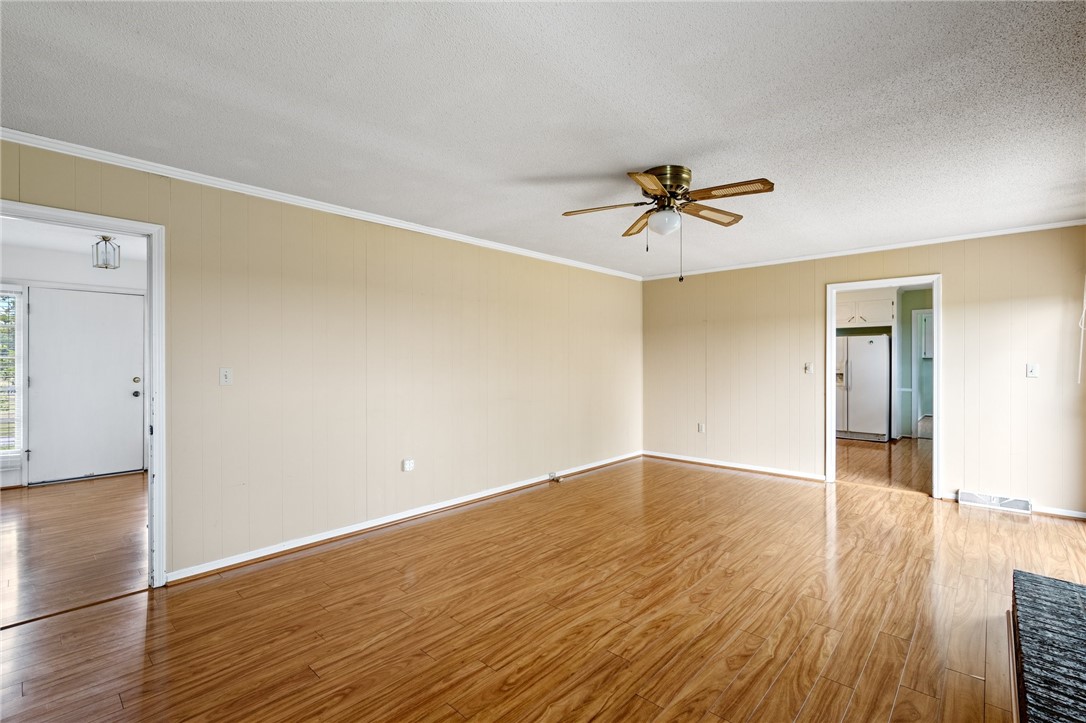 205 Greenland Road Anderson, SC 29626 - Photo 9 of 27