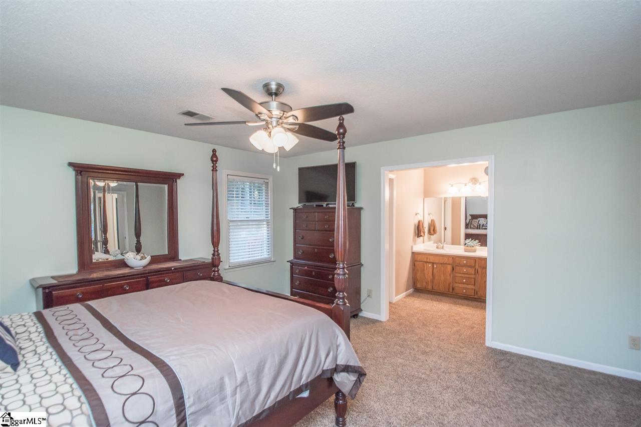 407 Holland Road Simpsonville, SC 29681 - Photo 13 of 22 Gallery Image 13