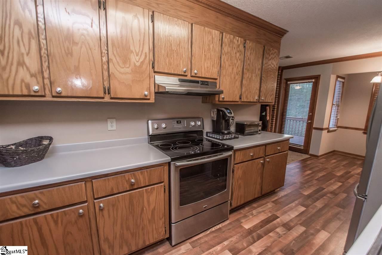 407 Holland Road Simpsonville, SC 29681 - Photo 4 of 22 Gallery Image 4