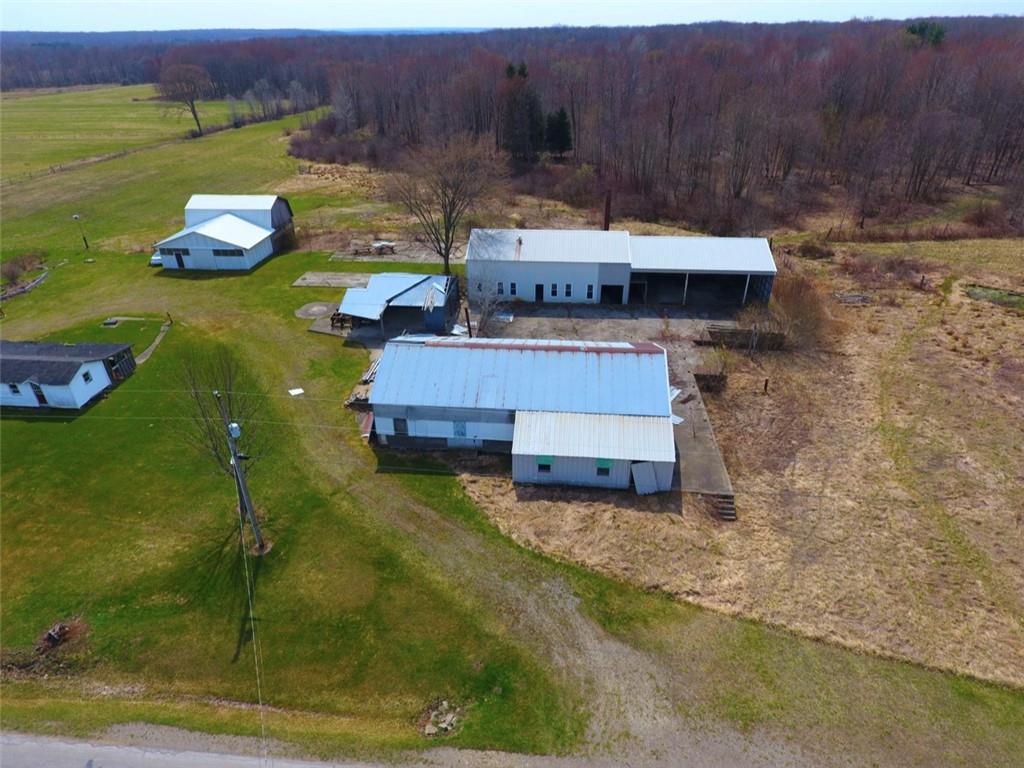 2089 West Center Road Linesville, PA 16424 - Photo 2 of 24 Gallery Image 2