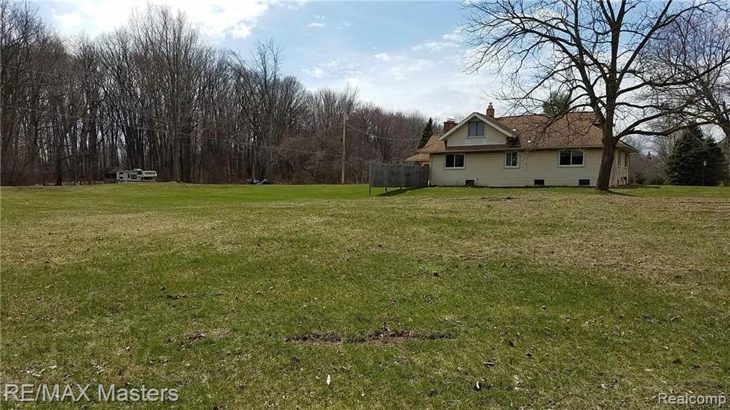48905 9 Mile Road Northville, MI 48167 - Photo 10 of 24