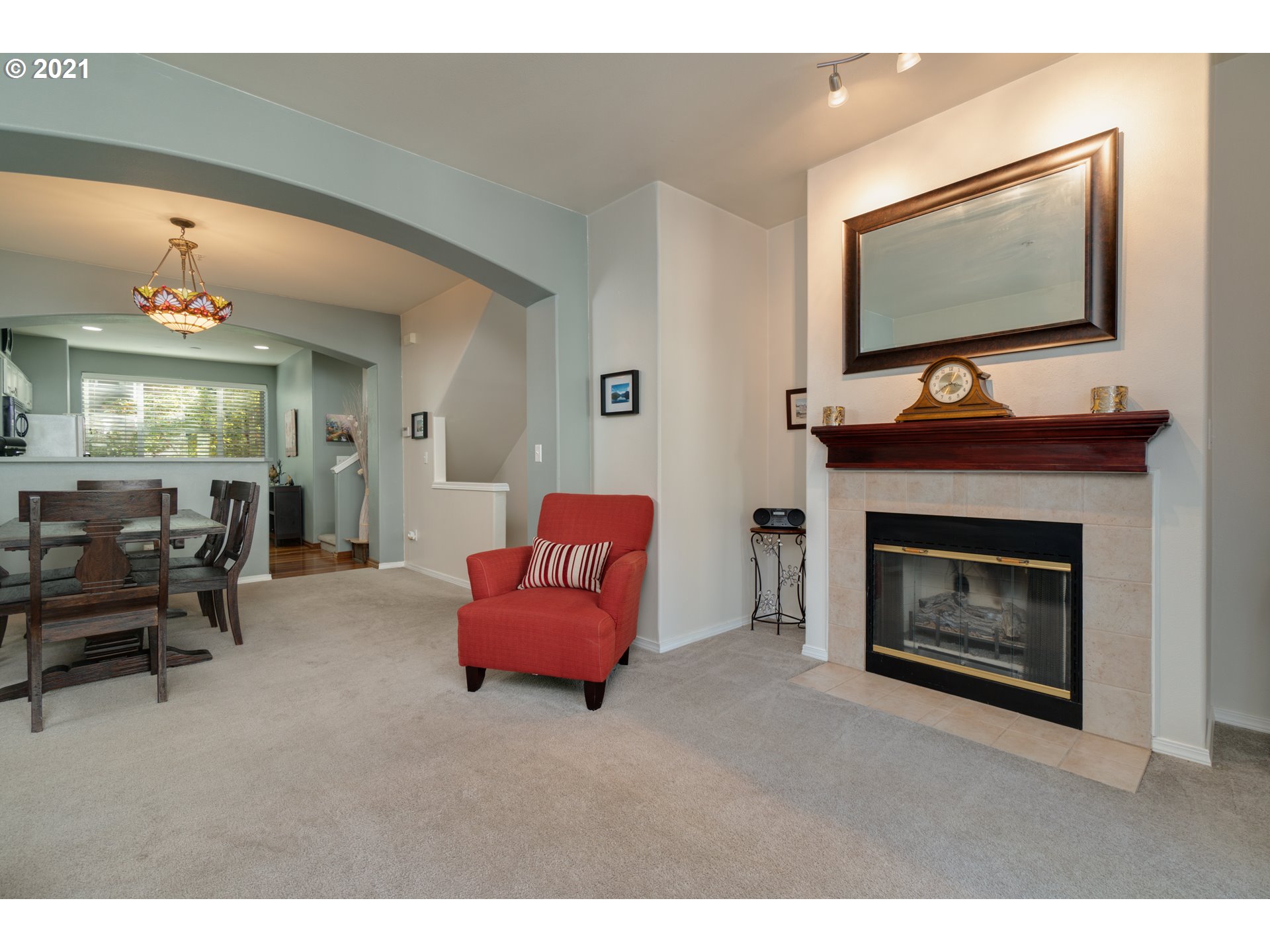 14170 Southwest Barrows Road, Unit 4 Tigard, OR 97223 - Photo 8 of 23 Living Room/Dining Room