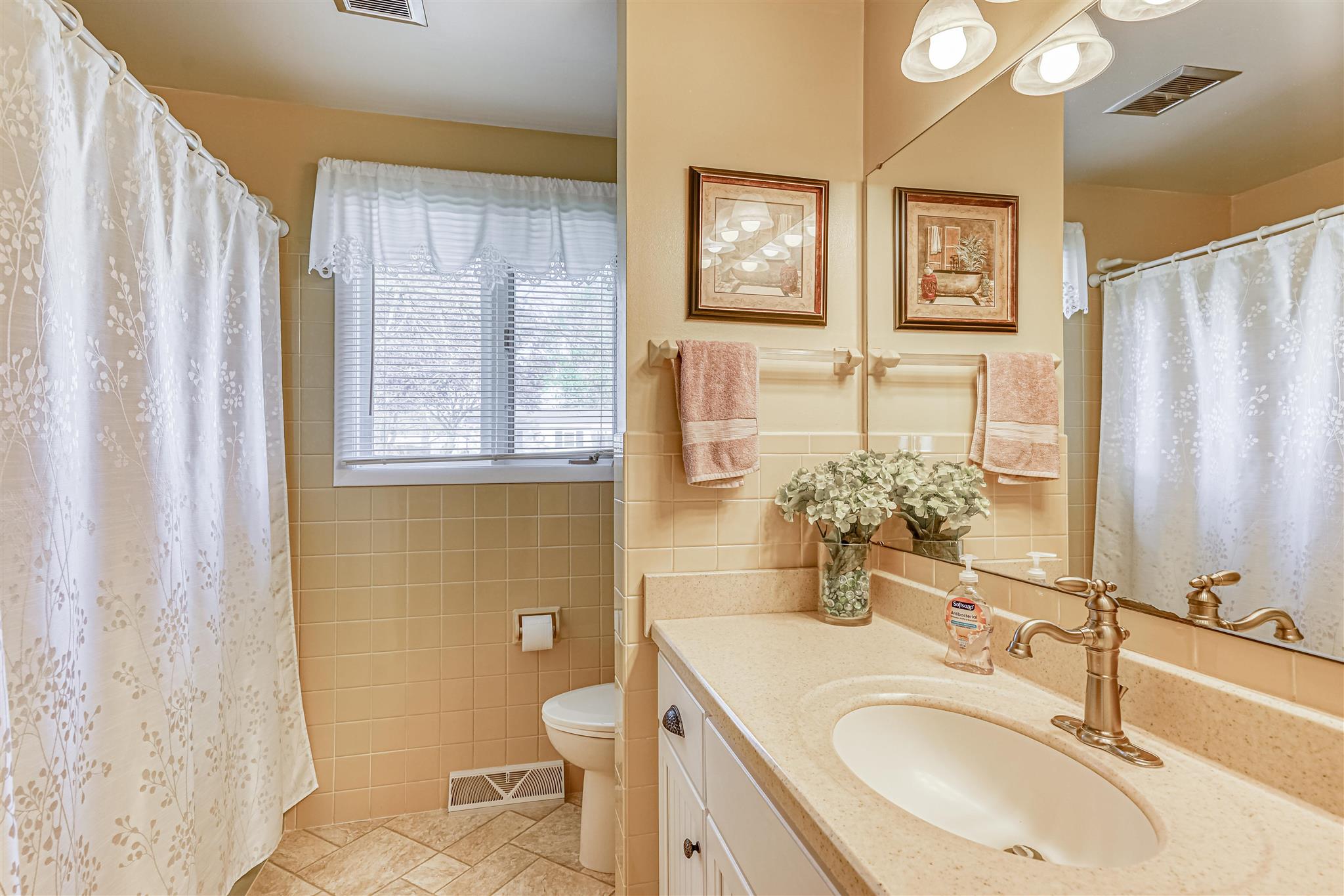 1018 Mix Avenue Decatur, IN 46733 - Photo 14 of 36