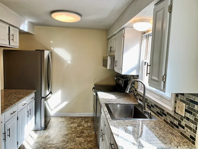 $2,700 | 128 Georgetown Drive, Unit 128, Glastonbury, CT 06033