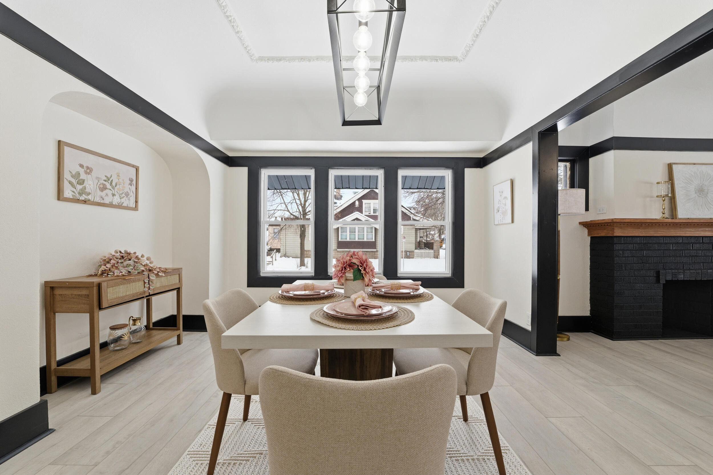 2804 North 38th Street Milwaukee, WI 53210 - Photo 1 of 1 Main Floor