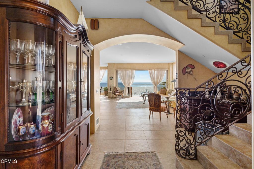 5160 Neptune Square Oxnard, CA 93035 - Photo 14 of 74