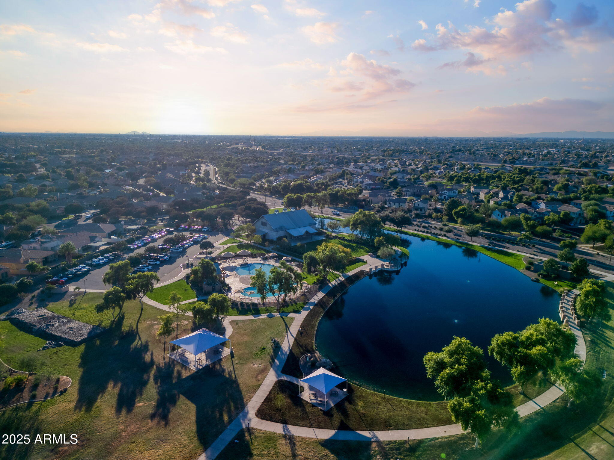 4186 East Blue Sage Road Gilbert, AZ 85297 - Photo 69 of 77 4186 E Blue Sage Rd Gilbert - 600