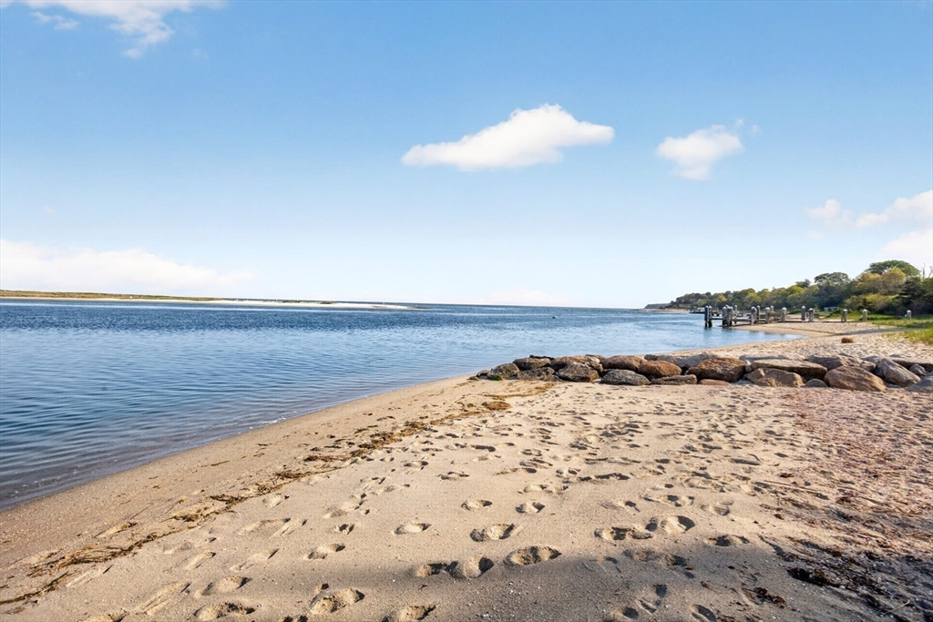 120 Ocean View Avenue Barnstable, MA 02635 - Photo 35 of 39