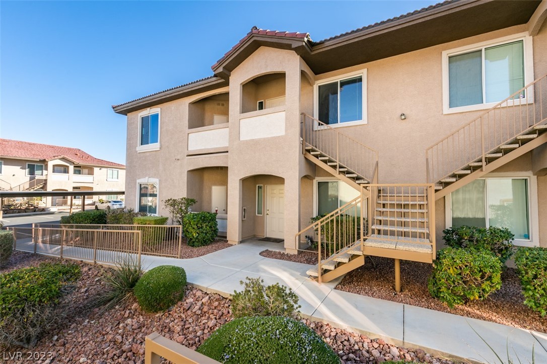 2305 West Horizon Ridge Parkway, Unit 2024, Henderson, NV 89052 Compass