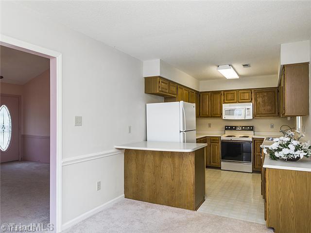 2451 Willard Road High Point, NC 27265 - Photo 6 of 16 Kitchen.
