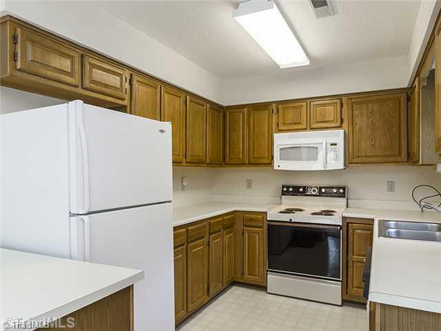 2451 Willard Road High Point, NC 27265 - Photo 7 of 16 Kitchen.