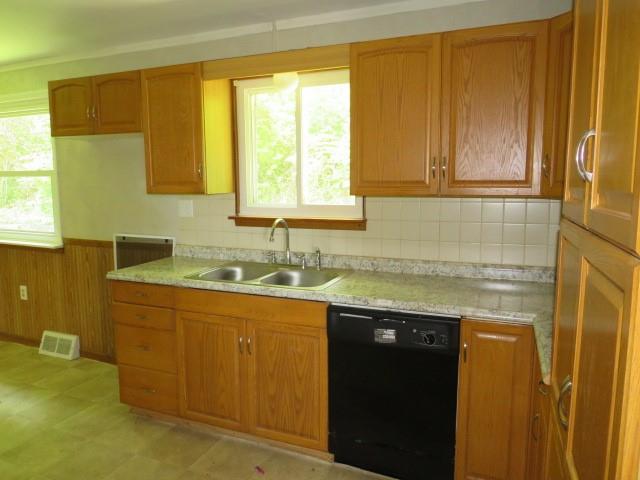 21 Daisytown Road Brownsville, PA 15417 - Photo 5 of 24