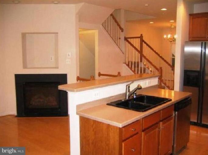 10211 Rutland Round Road, Unit 67 Columbia, MD 21044 - Photo 7 of 11 Kitchen