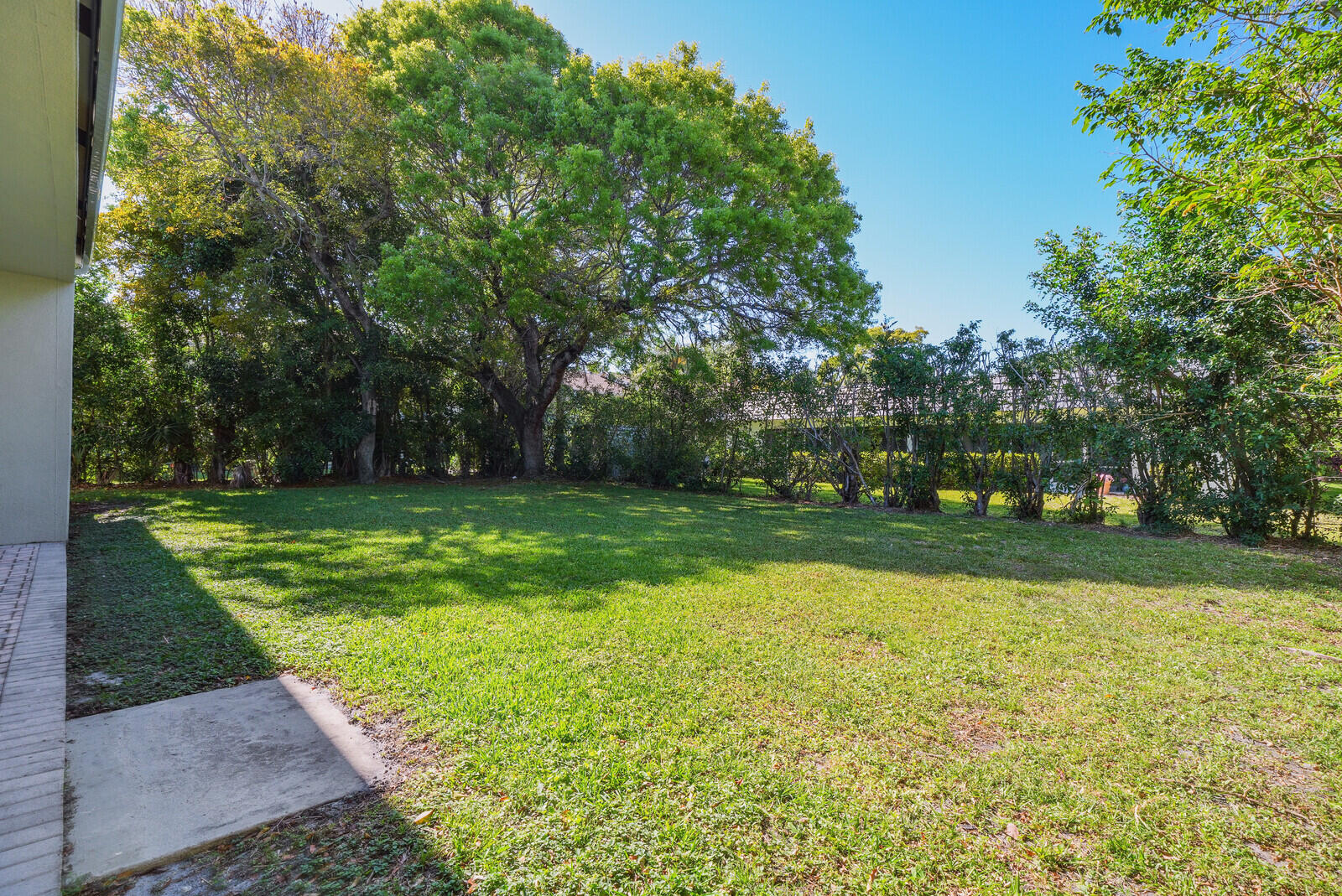683 Dover Street, Unit 683 685 Boca Raton, FL 33487 - Photo 26 of 31 27_DSC02062_mls