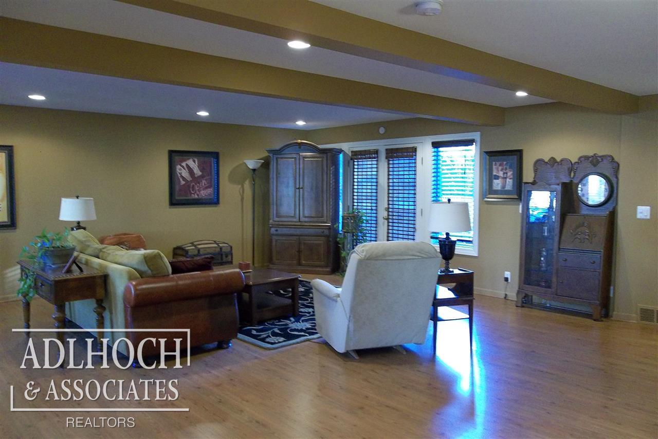 89 Muir Road Grosse Pointe Farms, MI 48236 - Photo 4 of 26