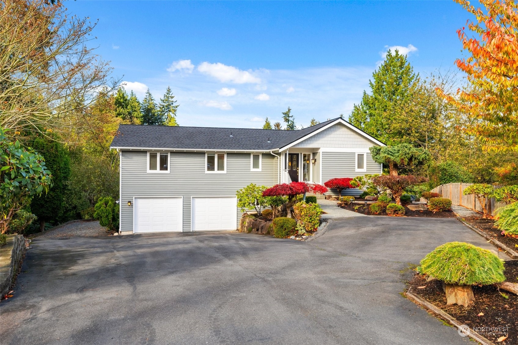 17904 75th Place West Edmonds, WA 98026 - Photo 2 of 31 Gallery Image 2