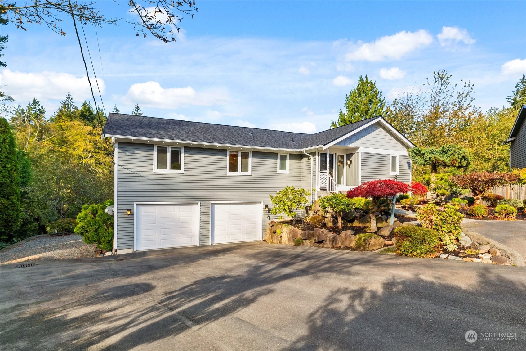 17904 75th Place West Edmonds, WA 98026 - Photo 4 of 31 Gallery Image 4