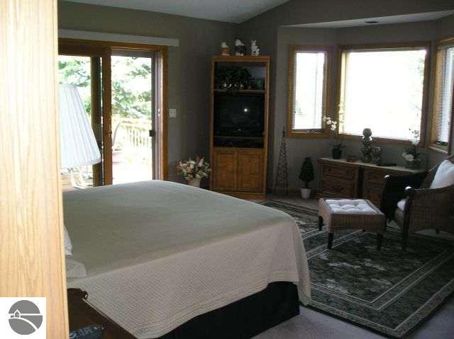 4826 Ridge Crest Road Williamsburg, MI 49690 - Photo 6 of 9 1682204-5.JPG